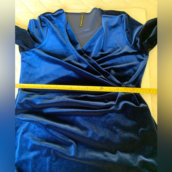 Royal blue silky velvet Dress at knee deep V neck nice drapes long sleeves US L - Picture 14 of 16